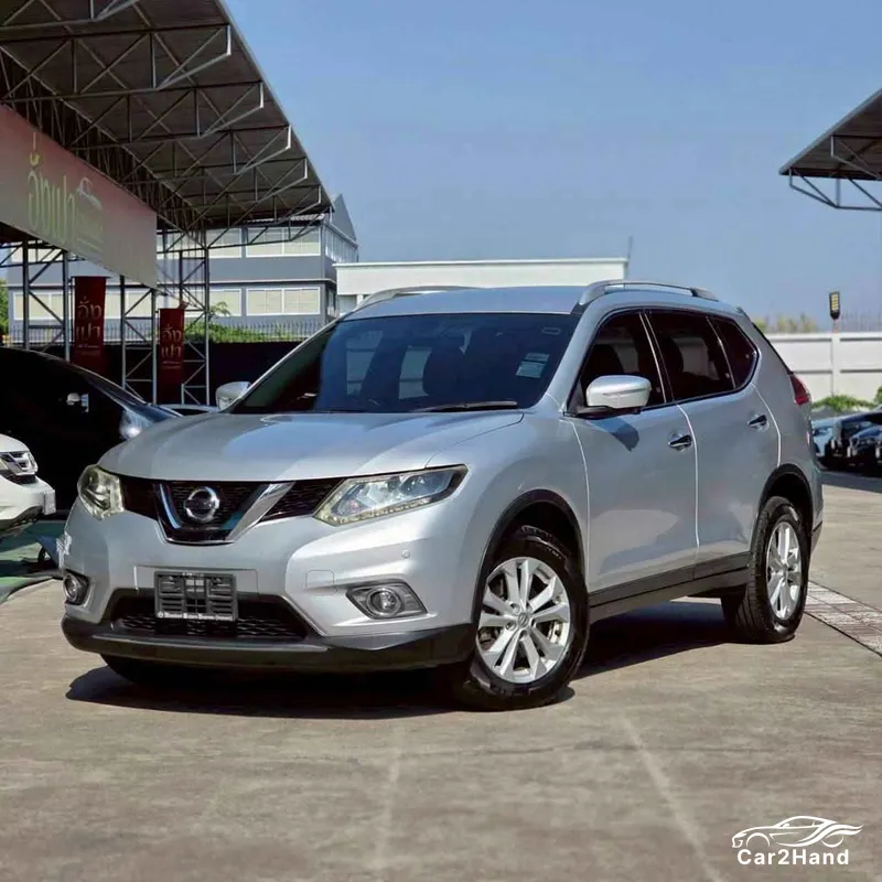 NISSAN X-TRAIL 2.0V 4WD AUTO ปี 2015 สีเทา